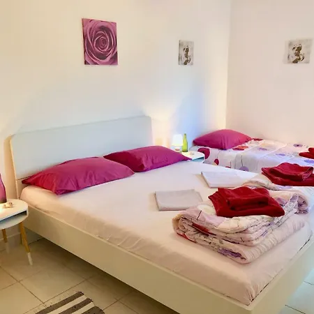 Guest house Holiday 3*